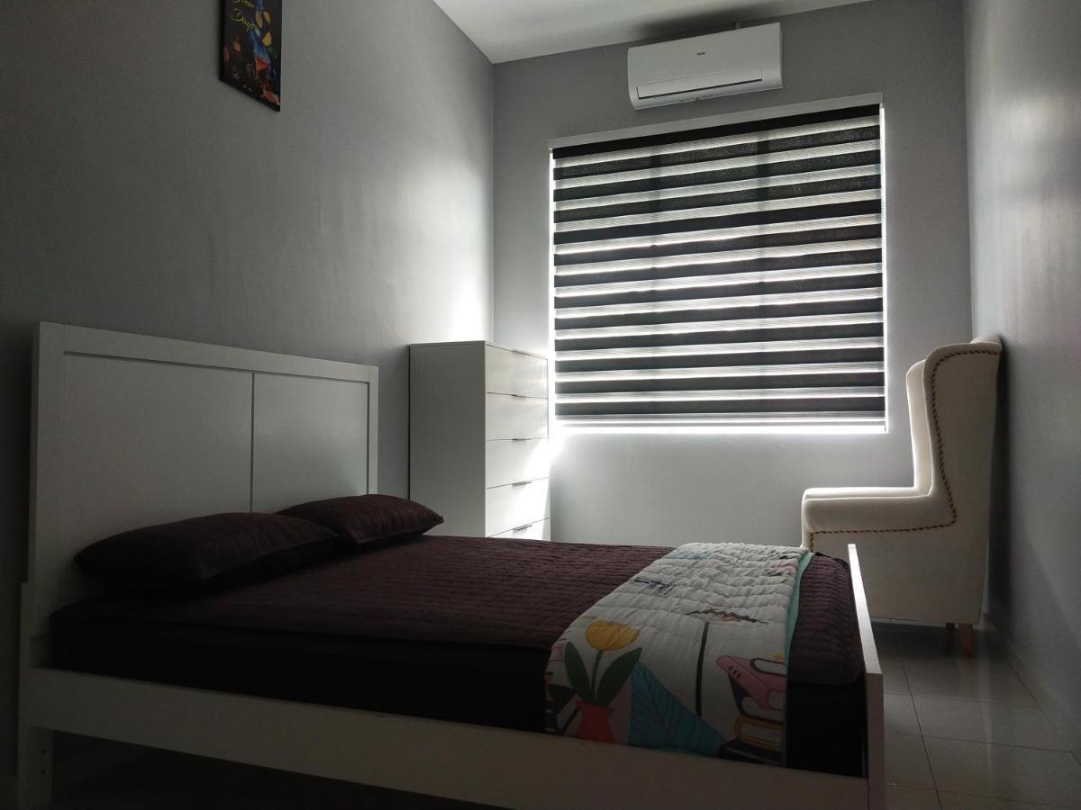 Axaida Homestay Parit Jawa Bakar Parit Экстерьер фото