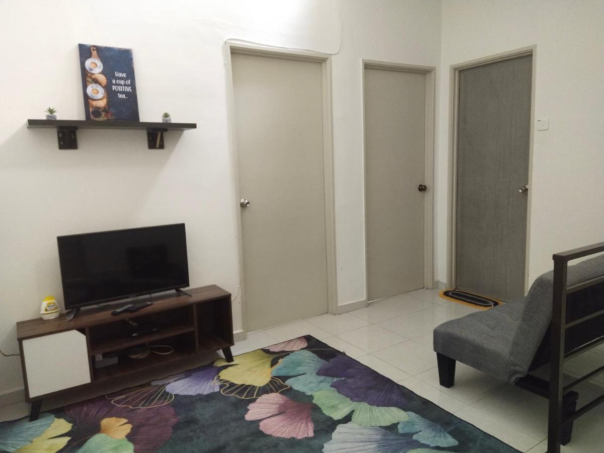 Axaida Homestay Parit Jawa Bakar Parit Экстерьер фото